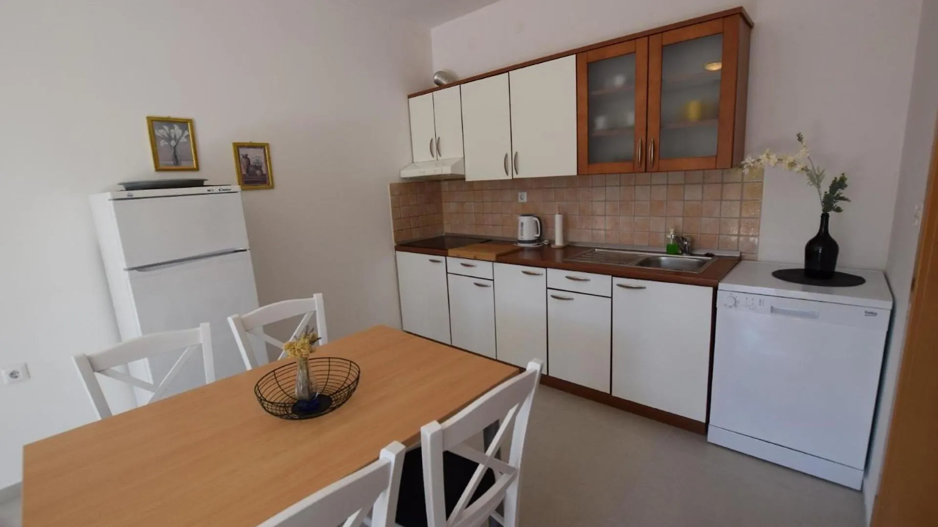 Ferienwohnung Fuer 5 Personen Ca 75 Qm In Mandre, Dalmatien Inseln Vor Zadar